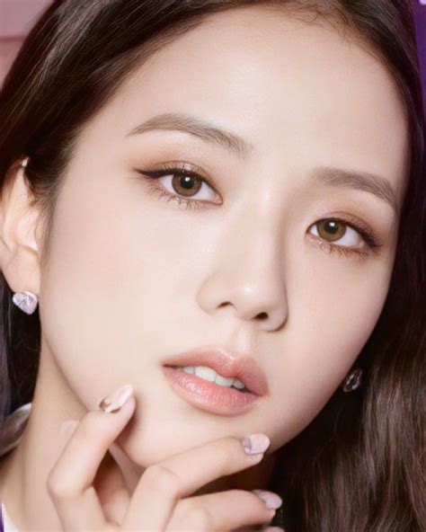 jisoo make up